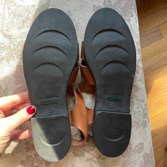 Vintage Cole Haan Leather ‘Fisherman Sandals’ - Picture 3 of 6